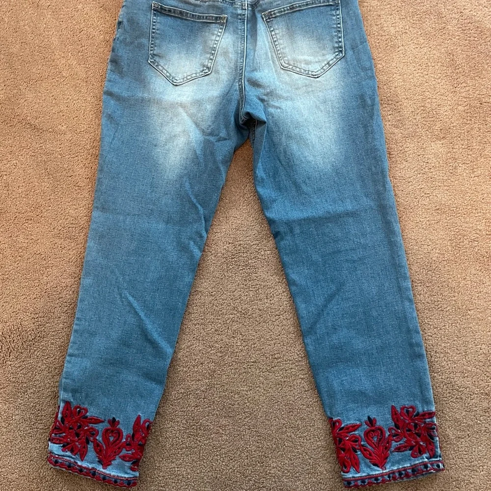 Valentine date Eighty eight size 11 stretchy jeans with red - Picture 3 of 7